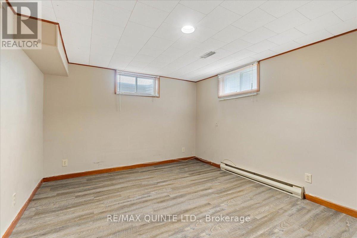 27 Morris Drive, Belleville, Ontario  K8P 5B3 - Photo 30 - X12357539