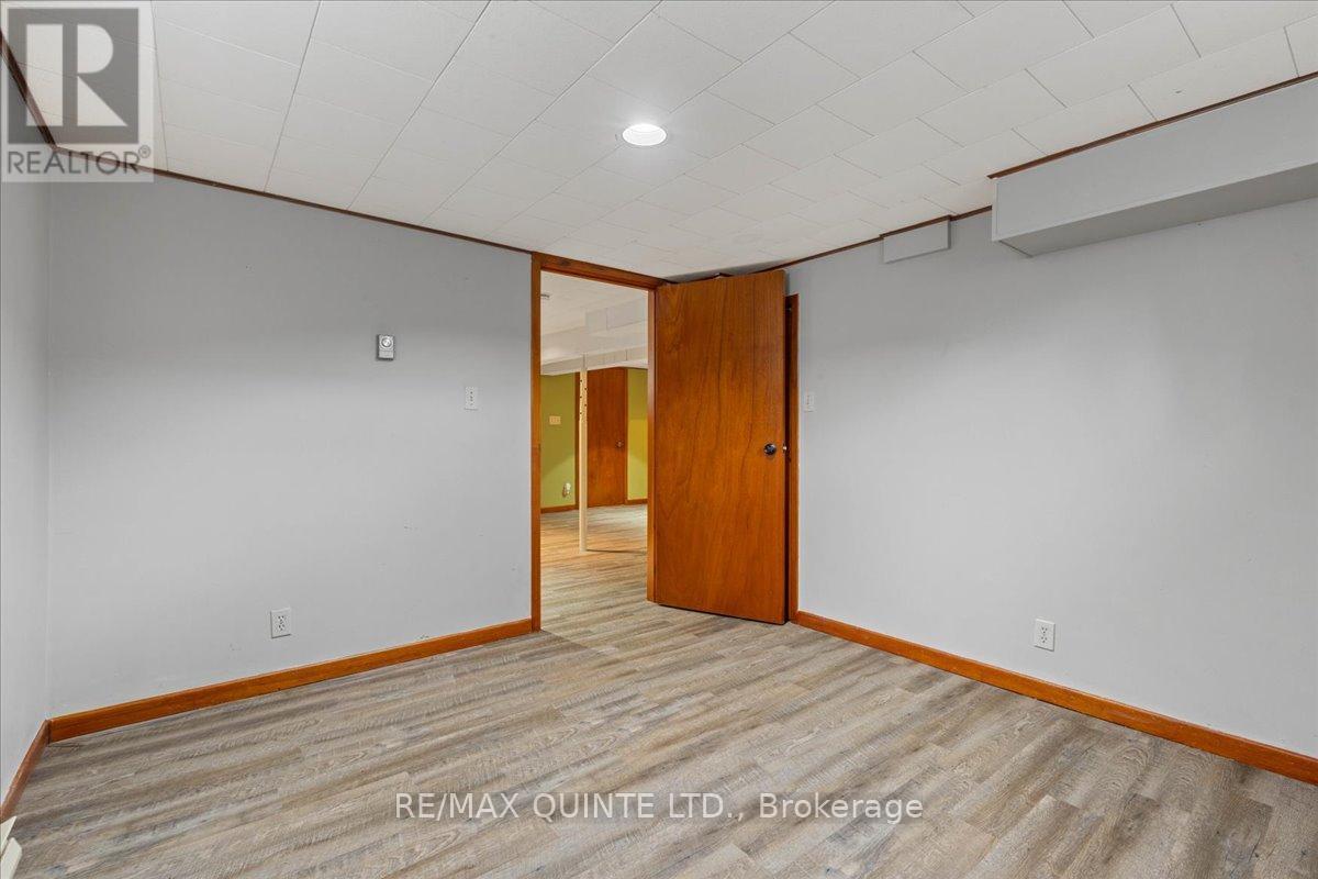 27 Morris Drive, Belleville, Ontario  K8P 5B3 - Photo 31 - X12357539