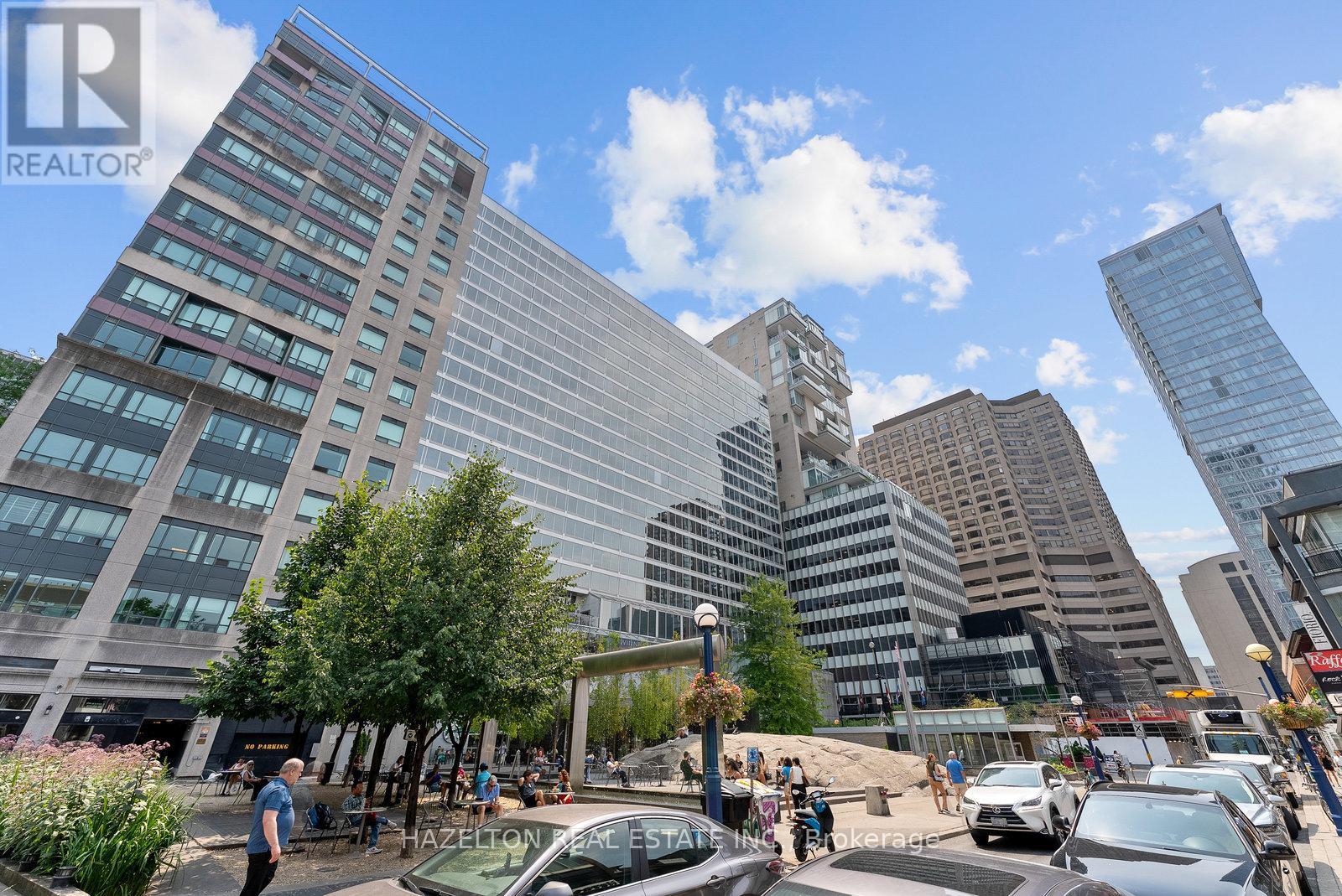 2008 - 110 Bloor Street W, Toronto, Ontario  M5S 2W7 - Photo 41 - C12357513