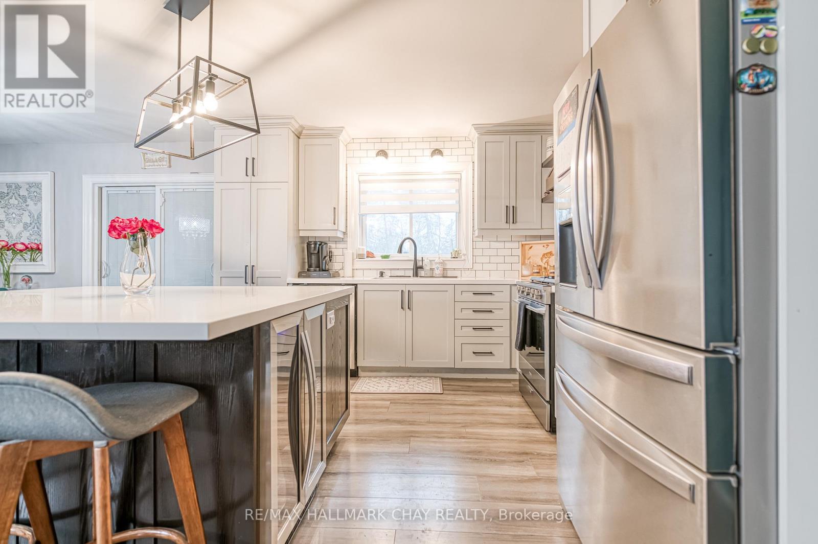 20 Howard Avenue, Brock (Beaverton), Ontario  L0K 1A0 - Photo 8 - N12315666