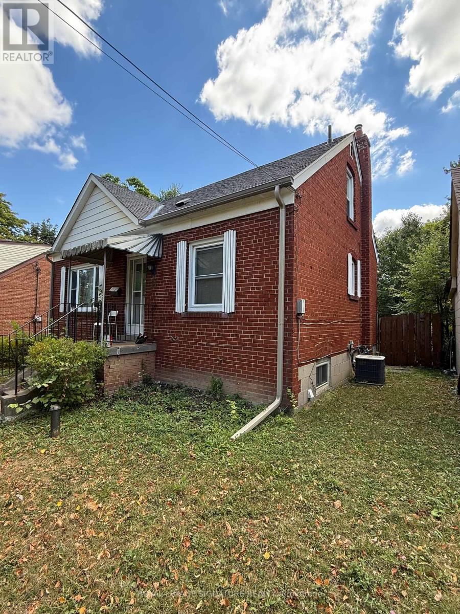 Property at 11 YVONNE AVENUE image 2
