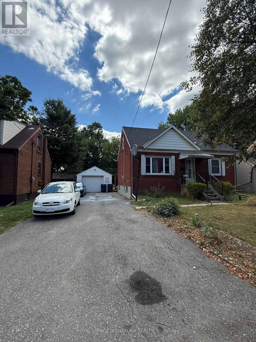 Property at 11 YVONNE AVENUE image 3