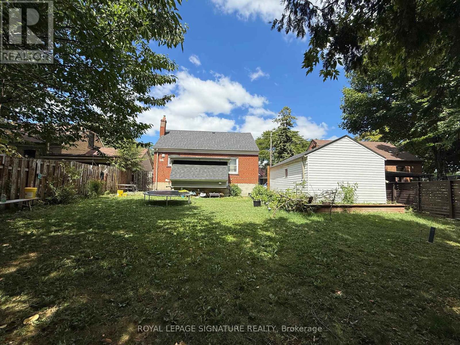 Property at 11 YVONNE AVENUE image 4