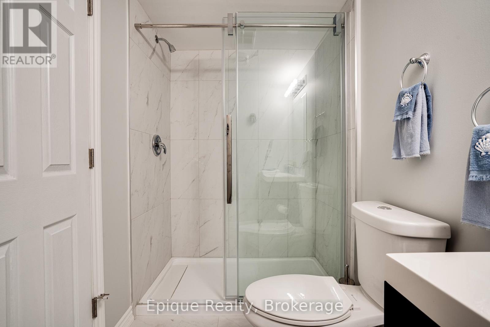 68 Roselawn Crescent, Welland, Ontario  L3C 0C3 - Photo 27 - X12356018