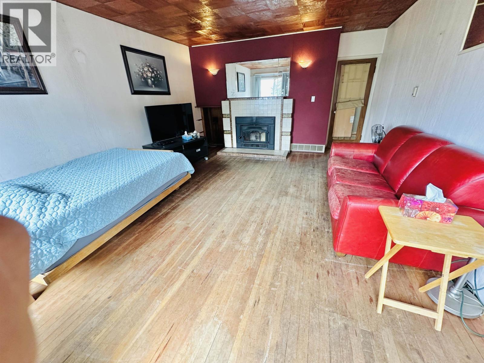 1305 Thomas Avenue, Coquitlam, British Columbia  V3K 2L4 - Photo 11 - R3039359