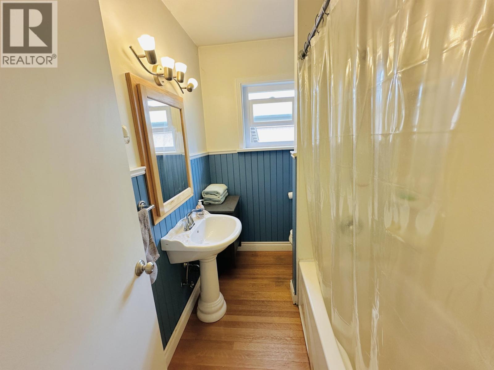 1305 Thomas Avenue, Coquitlam, British Columbia  V3K 2L4 - Photo 14 - R3039359