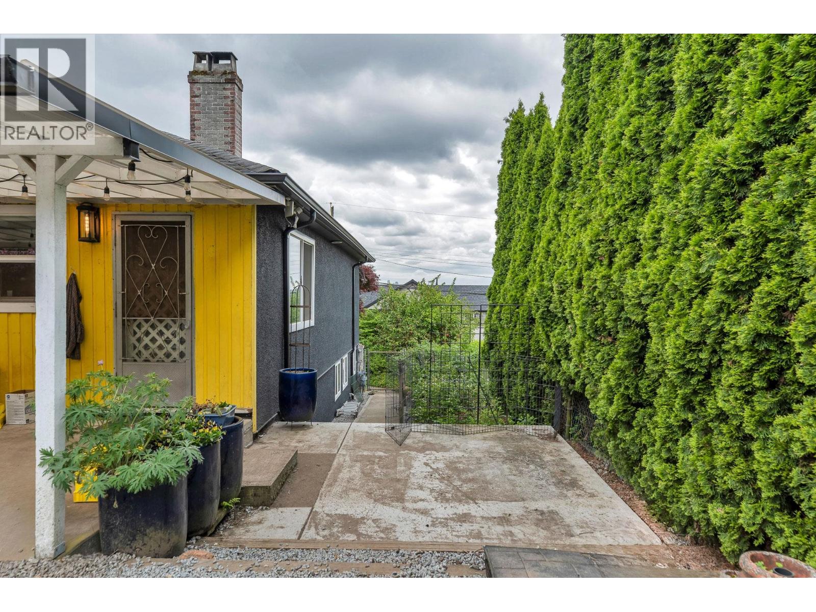 1305 Thomas Avenue, Coquitlam, British Columbia  V3K 2L4 - Photo 22 - R3039359
