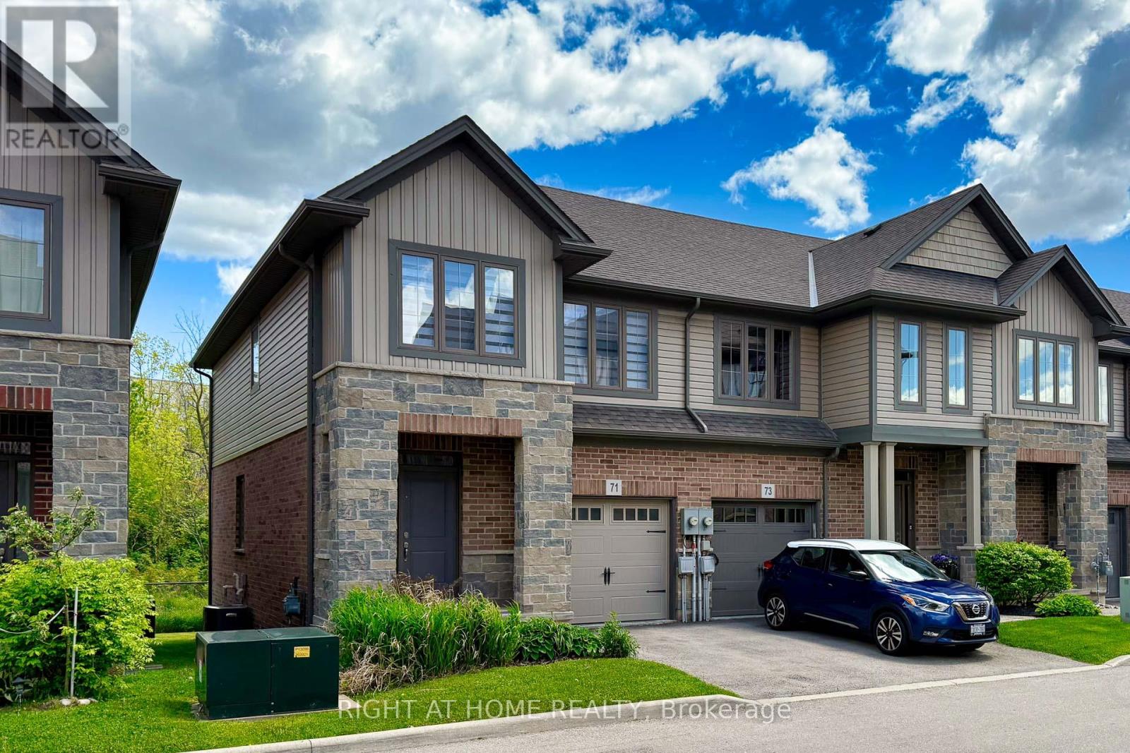 71 Southshore Crescent, Hamilton, Ontario  L8E 0J3 - Photo 2 - X12357482