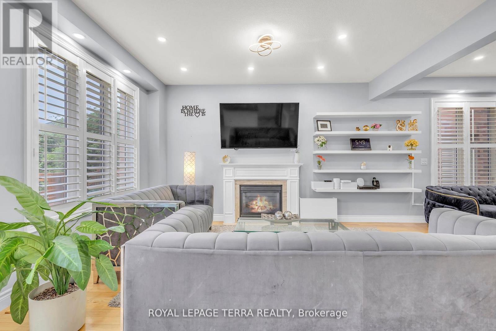 584 Pinery Trail, Waterloo, Ontario  N2V 2Y3 - Photo 15 - X12357526