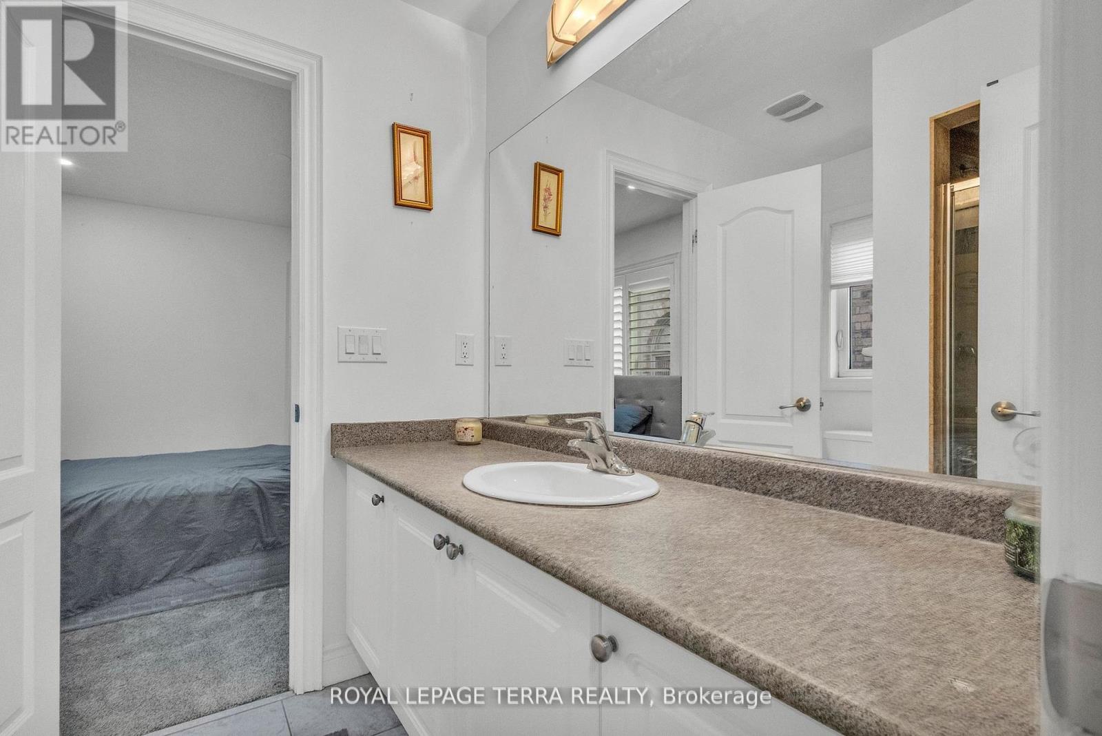 584 Pinery Trail, Waterloo, Ontario  N2V 2Y3 - Photo 31 - X12357526