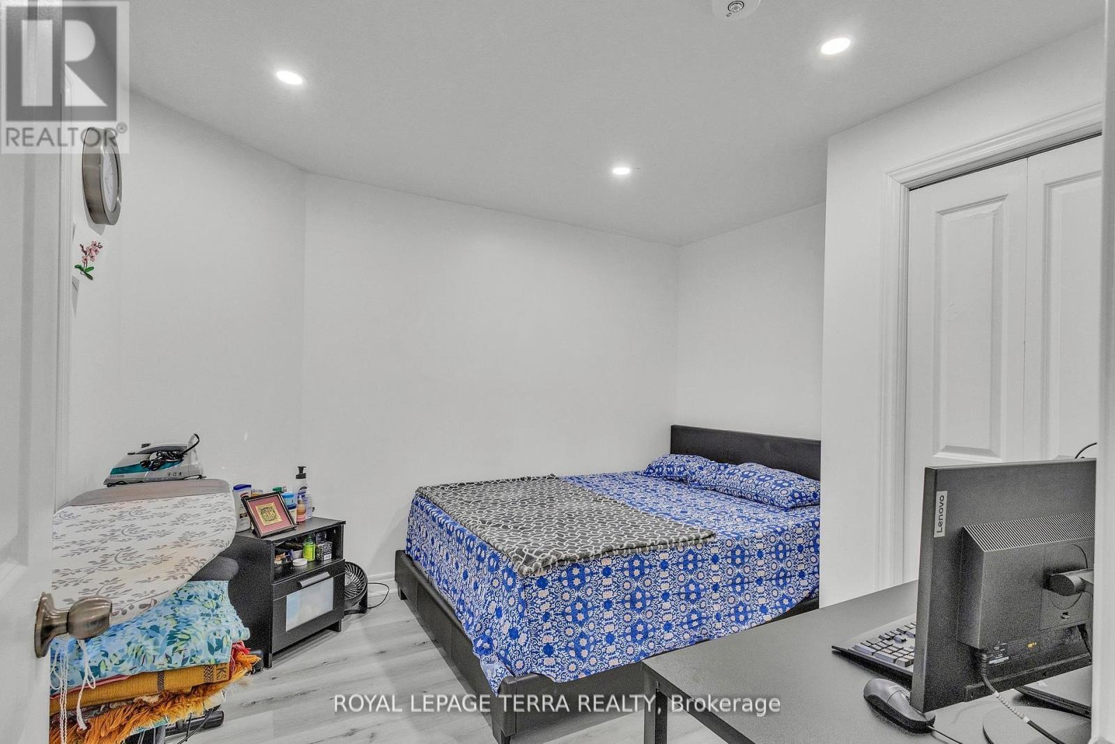 584 Pinery Trail, Waterloo, Ontario  N2V 2Y3 - Photo 44 - X12357526