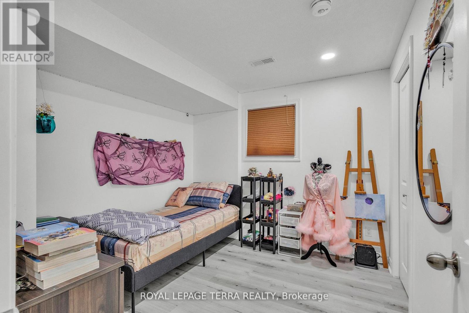 584 Pinery Trail, Waterloo, Ontario  N2V 2Y3 - Photo 47 - X12357526