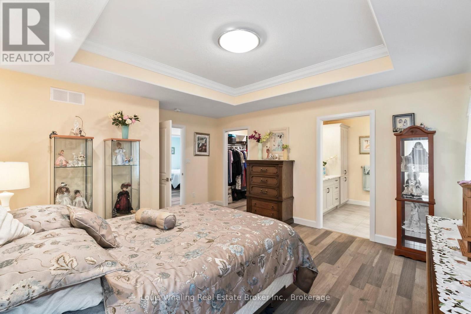 108 12th A Avenue, Hanover, Ontario  N4N 3T8 - Photo 19 - X12357593