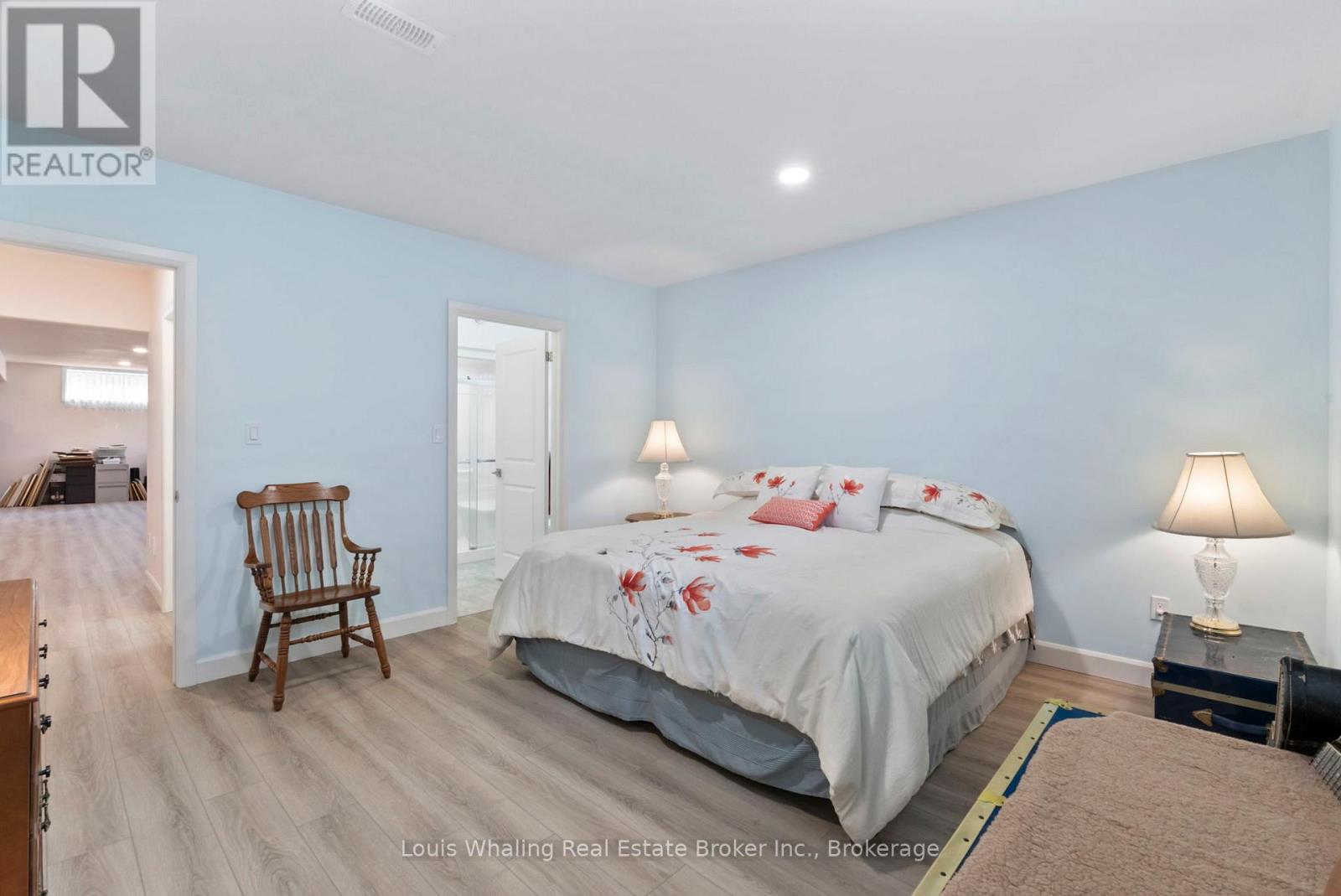 108 12th A Avenue, Hanover, Ontario  N4N 3T8 - Photo 25 - X12357593