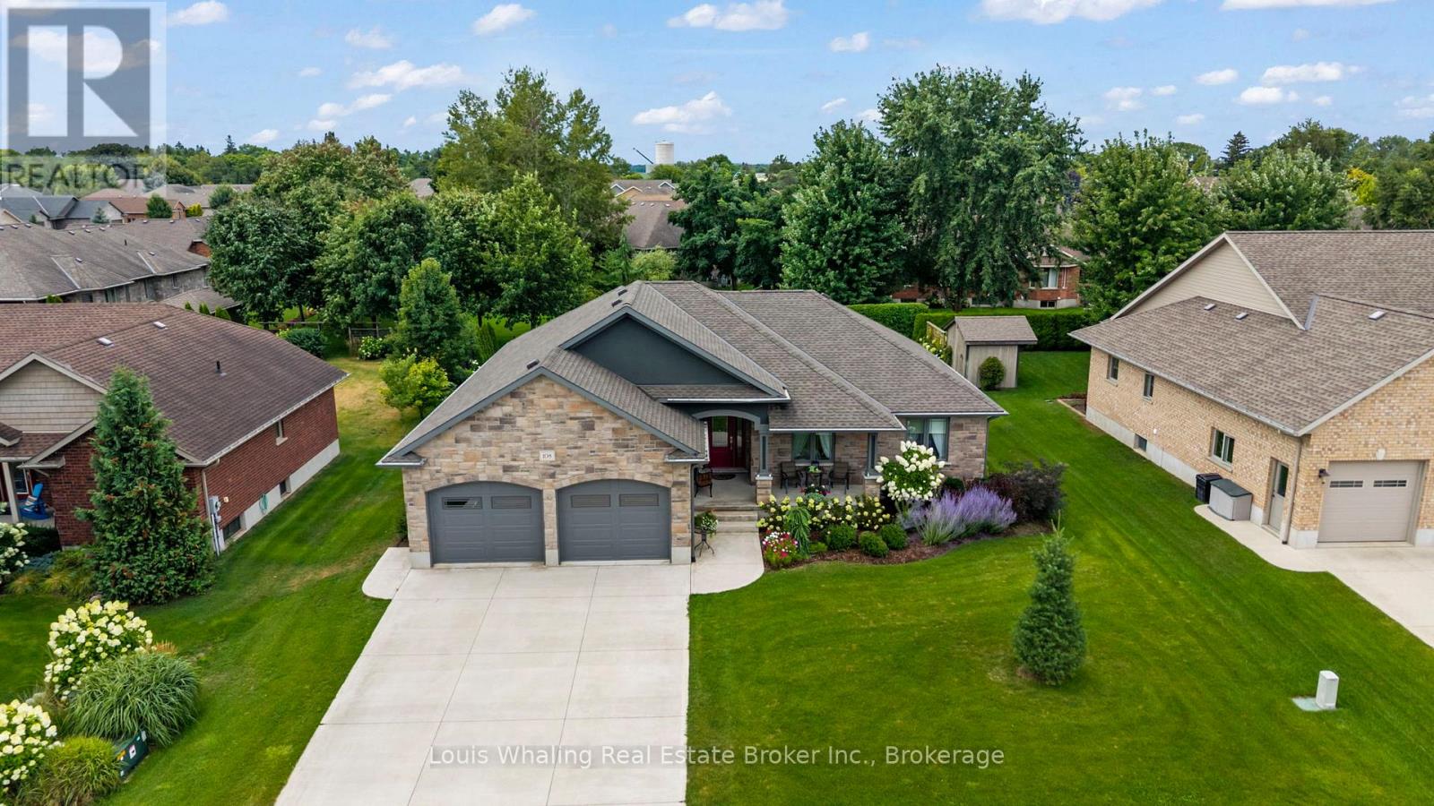 108 12th A Avenue, Hanover, Ontario  N4N 3T8 - Photo 3 - X12357593