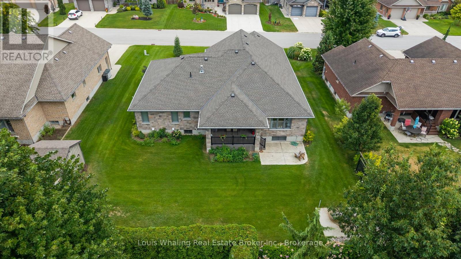 108 12th A Avenue, Hanover, Ontario  N4N 3T8 - Photo 34 - X12357593