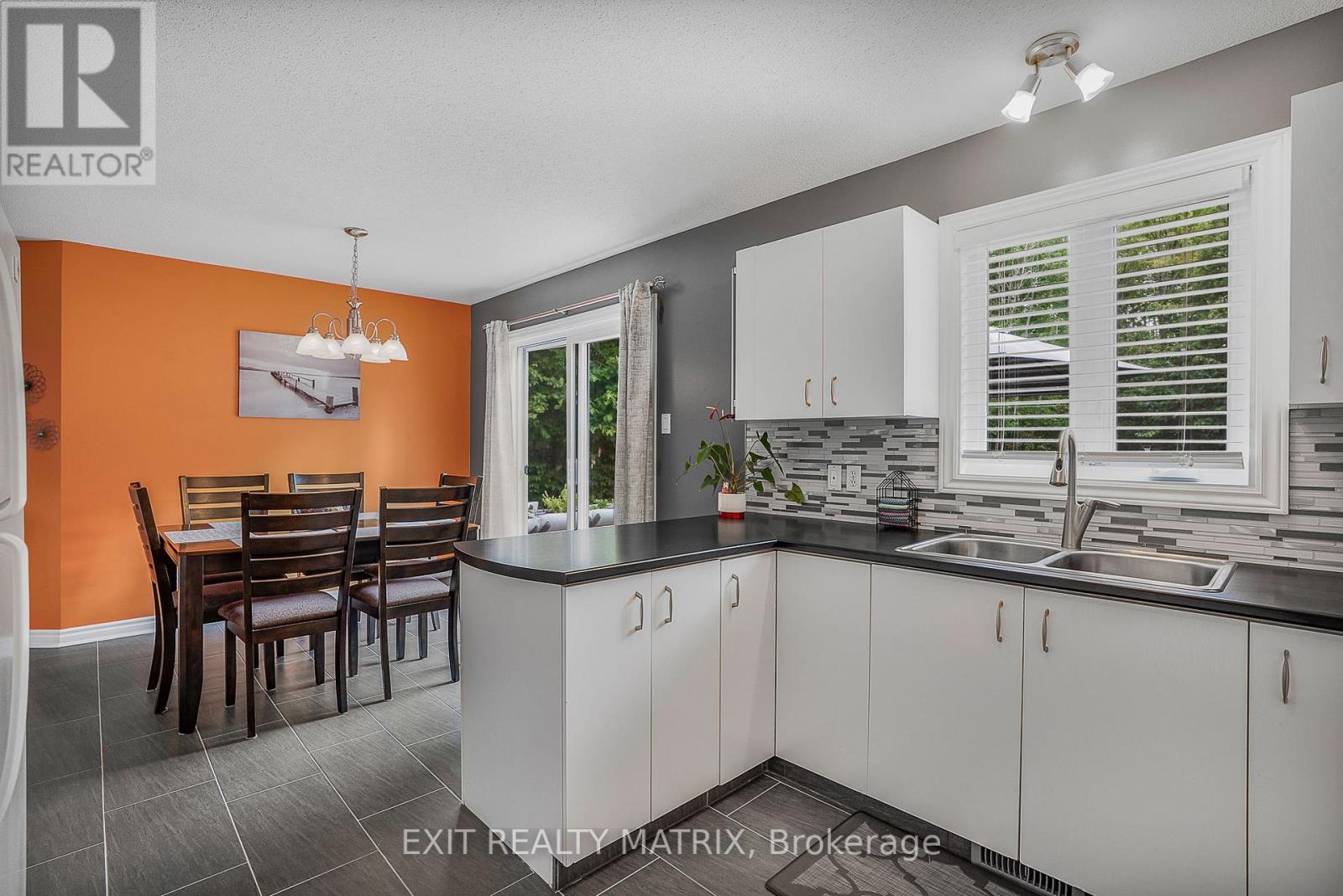 534 De La Bergerie Road, Champlain, Ontario  K0B 1K0 - Photo 13 - X12357578