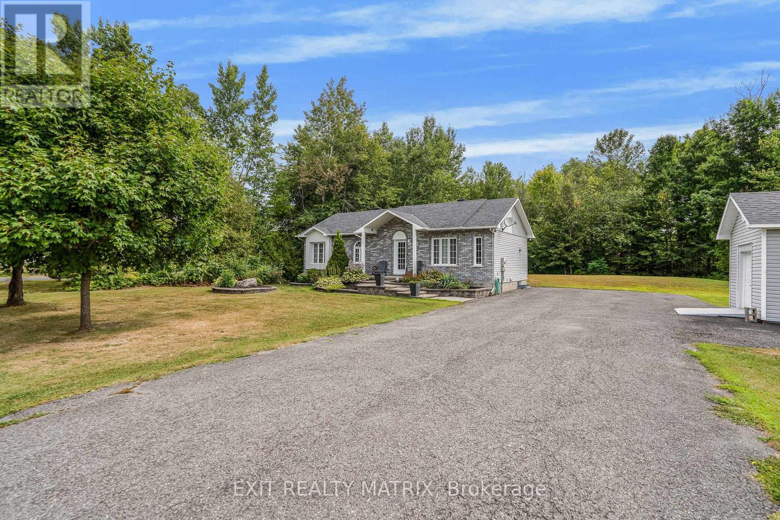 534 De La Bergerie Road, Champlain, Ontario  K0B 1K0 - Photo 2 - X12357578