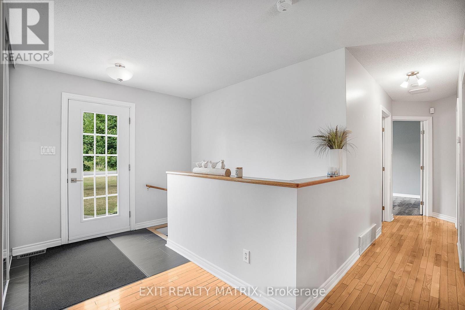 534 De La Bergerie Road, Champlain, Ontario  K0B 1K0 - Photo 5 - X12357578