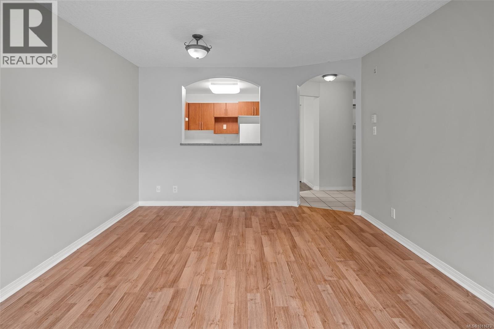 306 799 Blackberry Rd, Saanich, British Columbia  V8X 5J3 - Photo 8 - 1011673