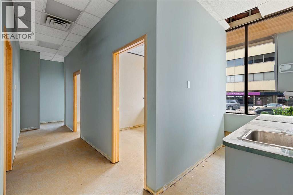104, 9835 101 Avenue, Grande Prairie, Alberta  T8V 5V5 - Photo 3 - A2192050