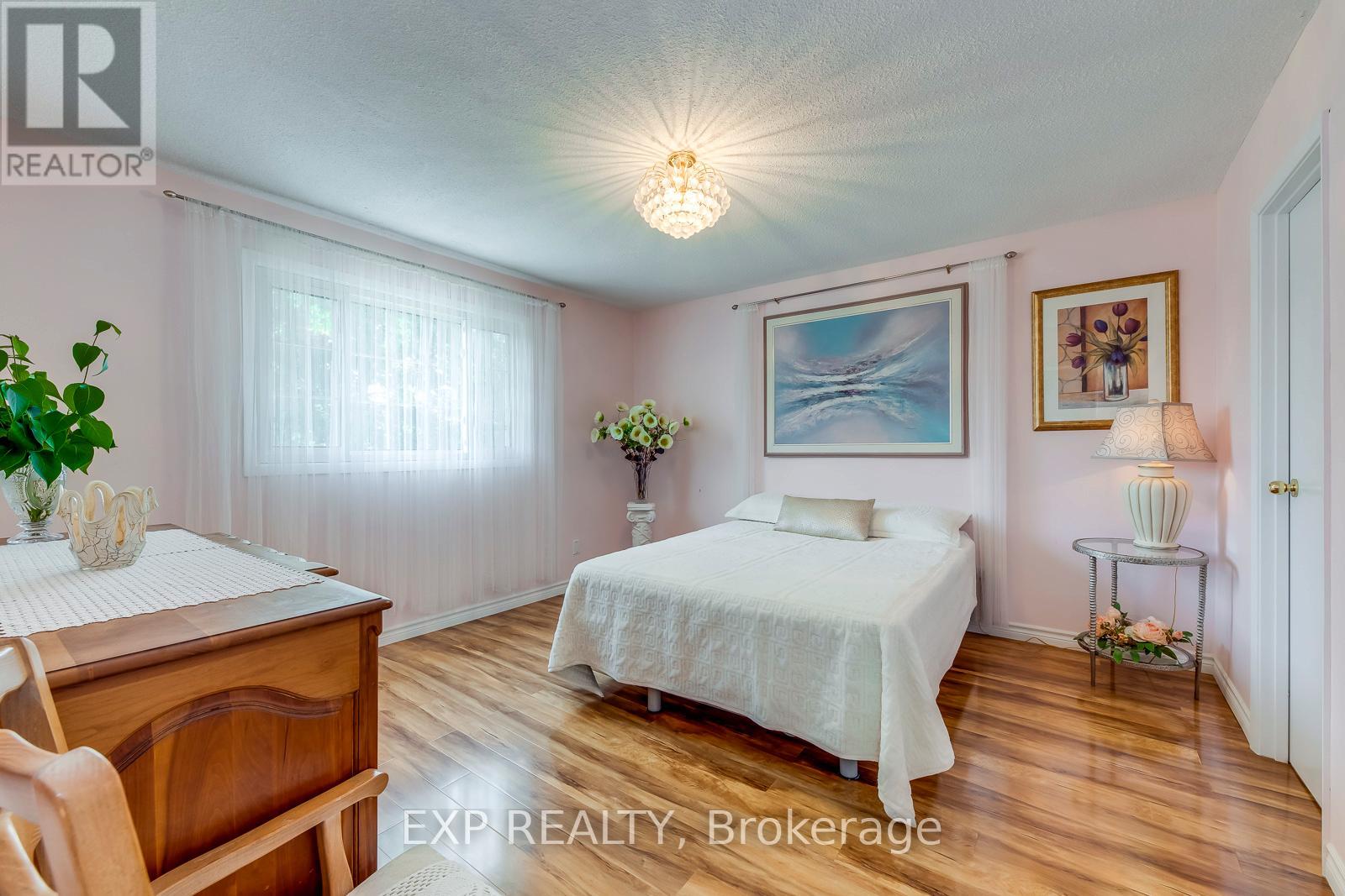6330 Lorca Crescent, Mississauga, Ontario  L5N 2J4 - Photo 19 - W12234453