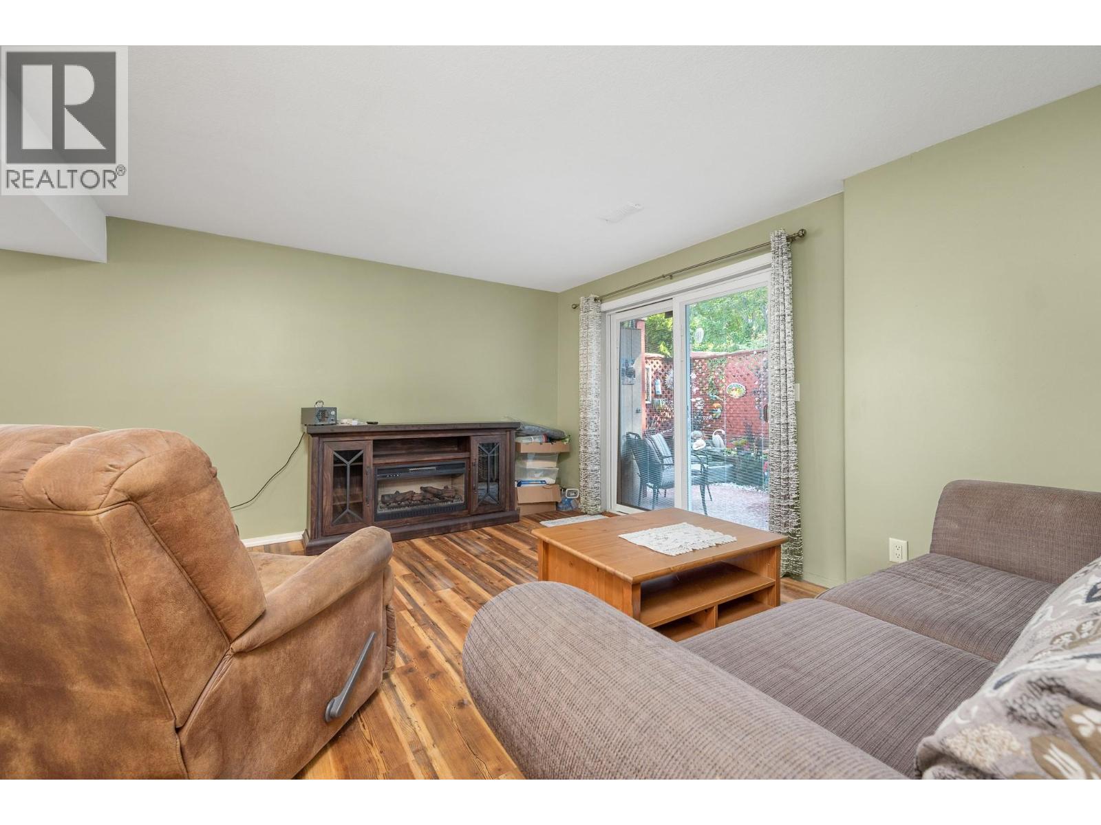 Property at 1041 11 Avenue Unit# 3 image 5