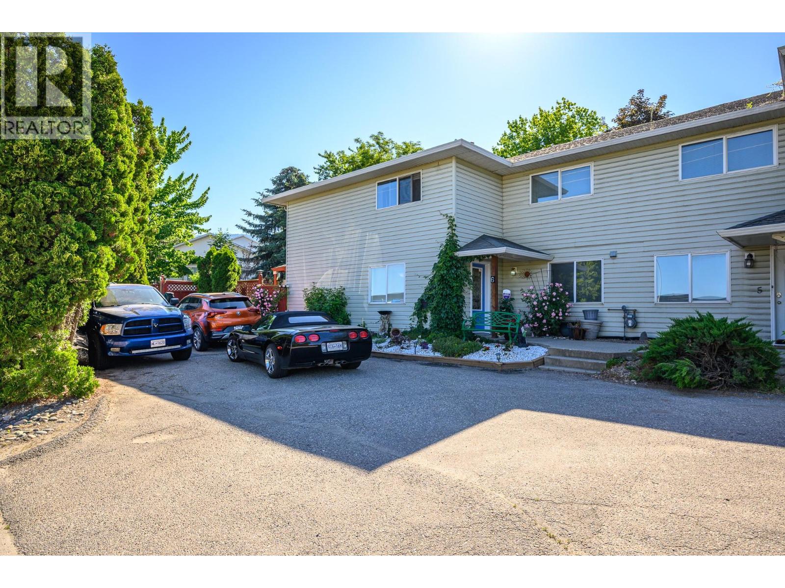 Property at 1041 11 Avenue Unit# 3 image 2