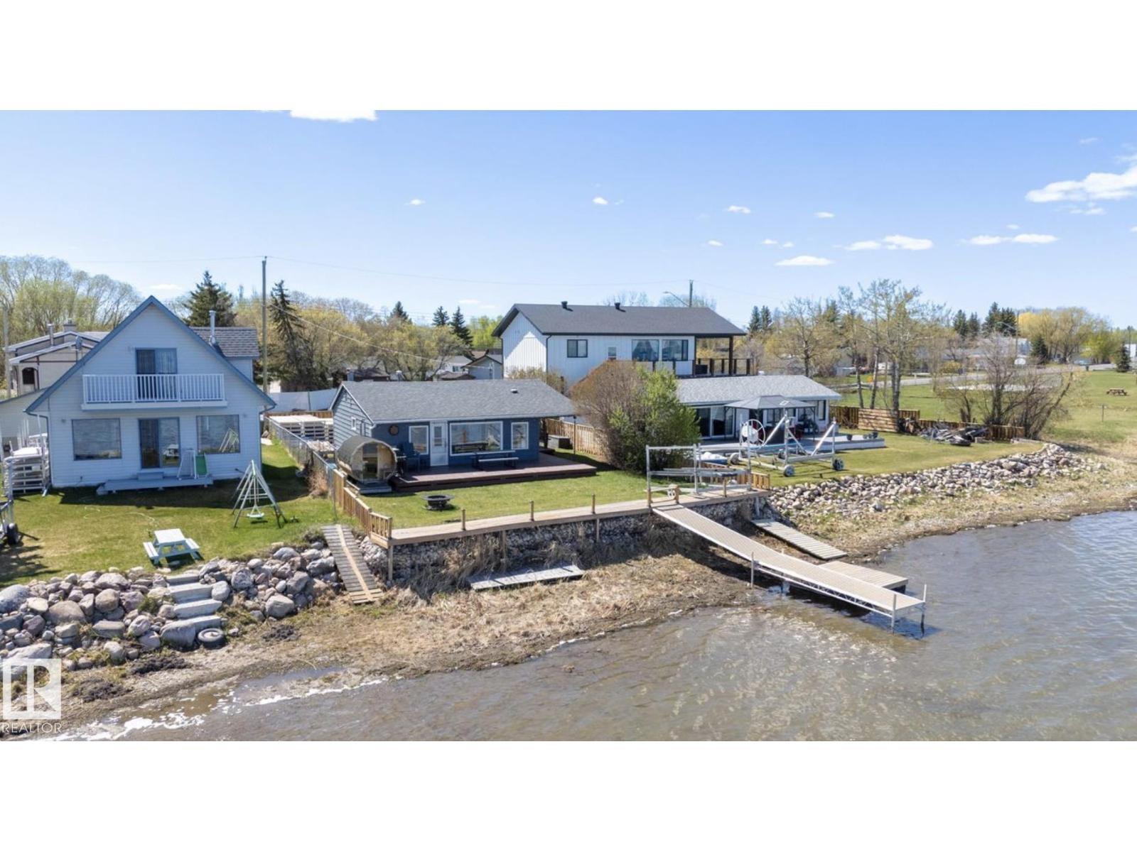 6330 Ste Anne Trail, Rural Lac Ste. Anne County, Alberta  T0E 0A0 - Photo 4 - E4454077