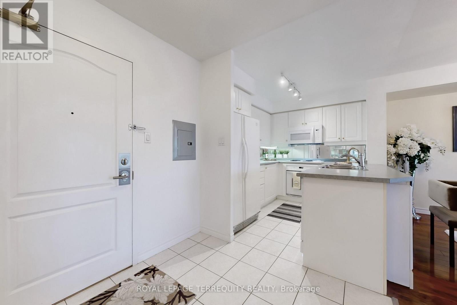 505 - 18 Wanless Avenue, Toronto, Ontario  M4N 3R9 - Photo 29 - C12357549