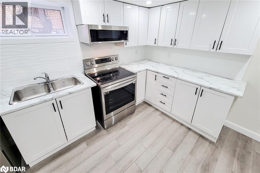 81 West 25th Street, Hamilton, Ontario  L9C 4X3 - Photo 5 - 40762448