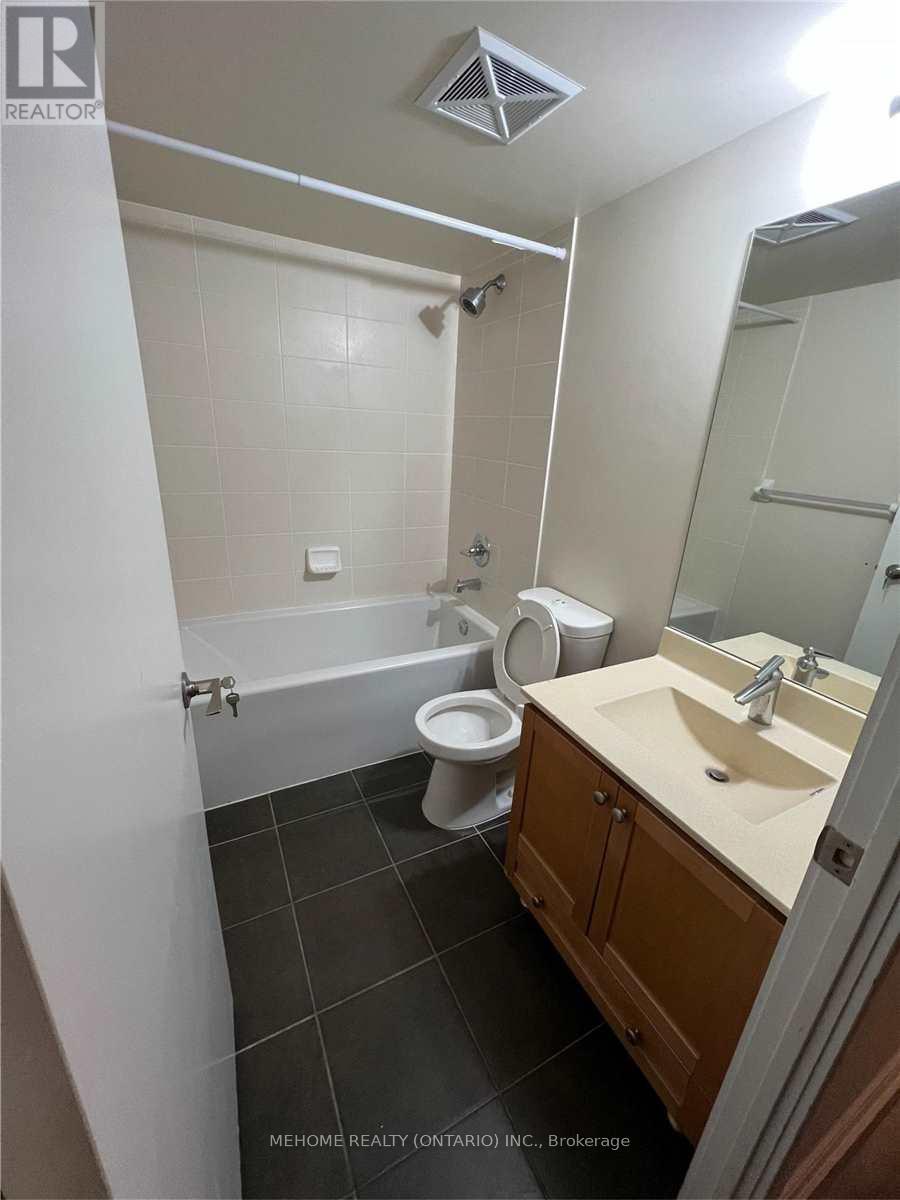 3222 - 135 Village Green Square, Toronto, Ontario  M1S 0G4 - Photo 5 - E12357562