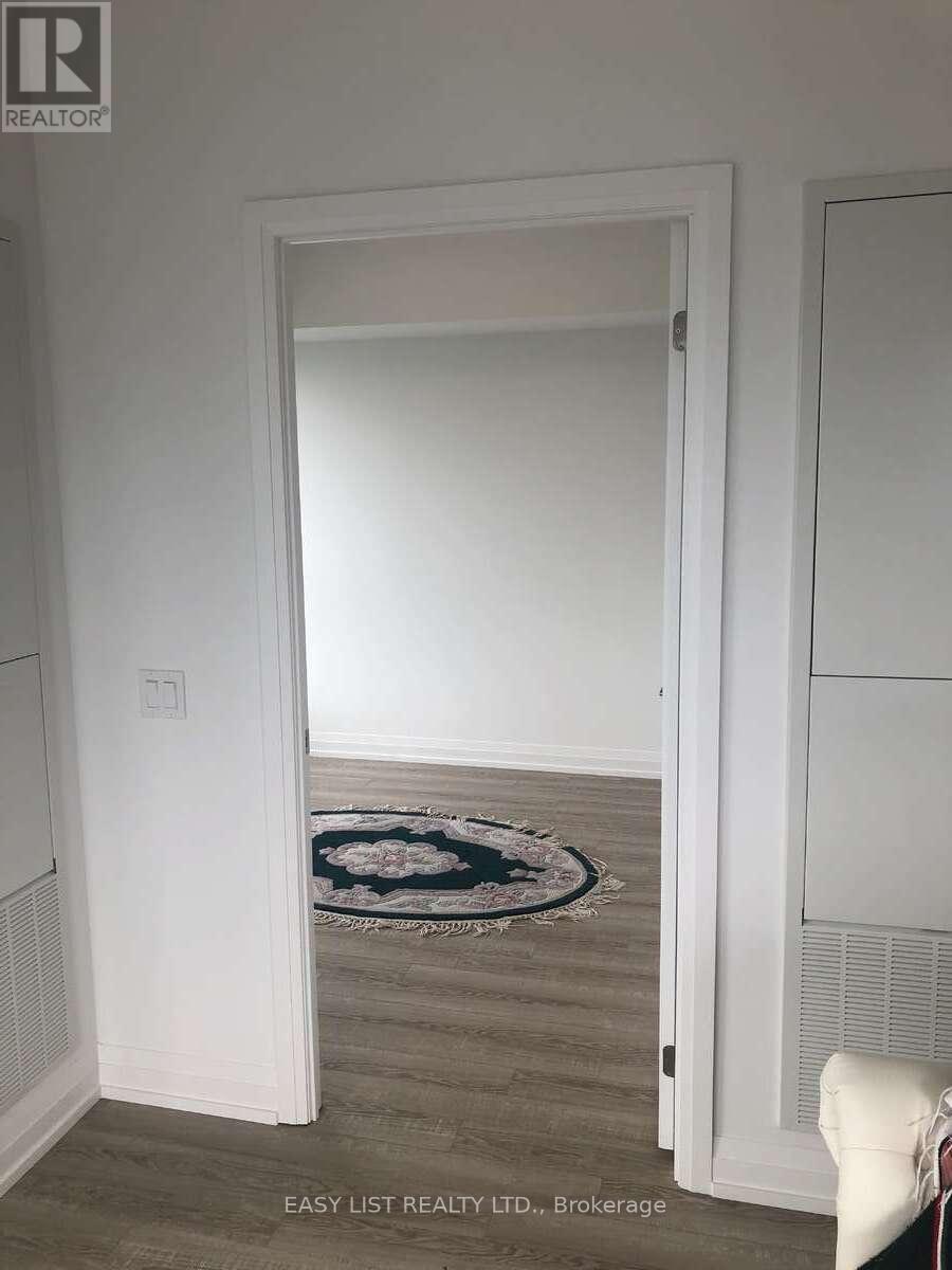 2708 - 286 Main Street, Toronto, Ontario  M4C 0B3 - Photo 38 - E12357590