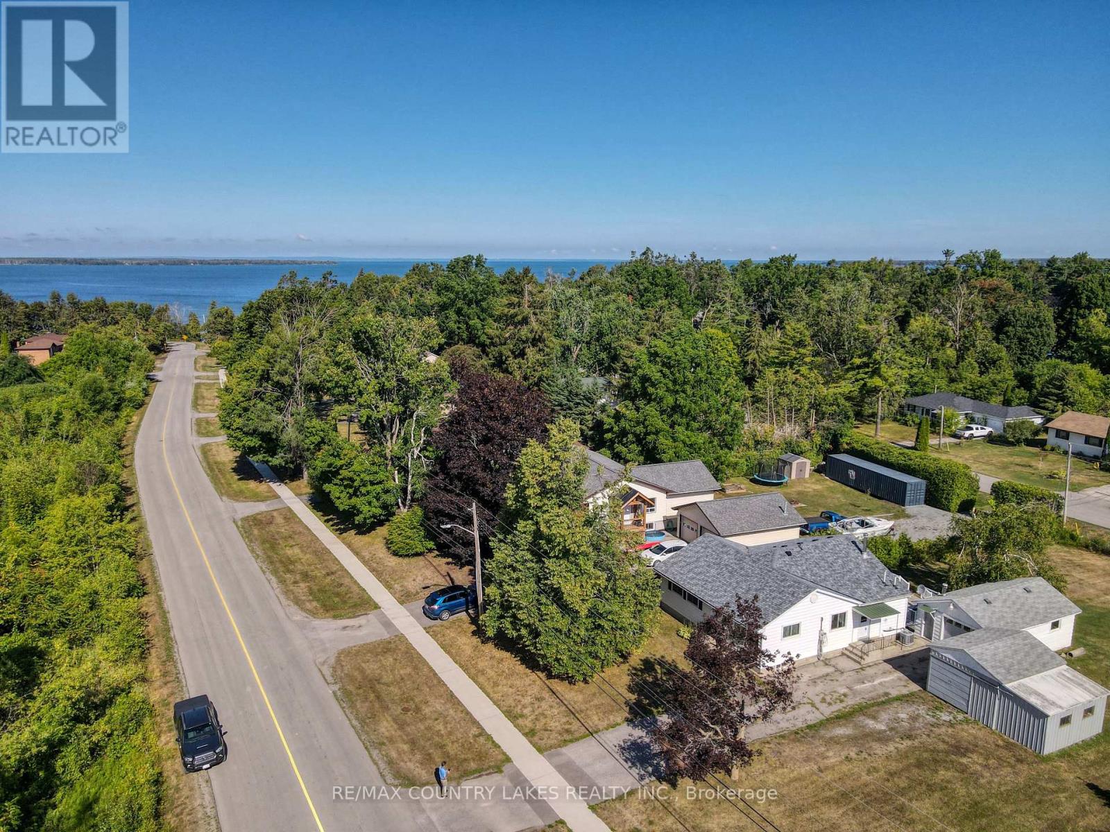 122 Victoria Avenue, Brock, Ontario  L0K 1A0 - Photo 3 - N12357546