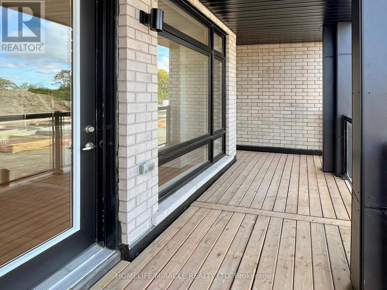 Property at 41 KINTALL WAY image 5