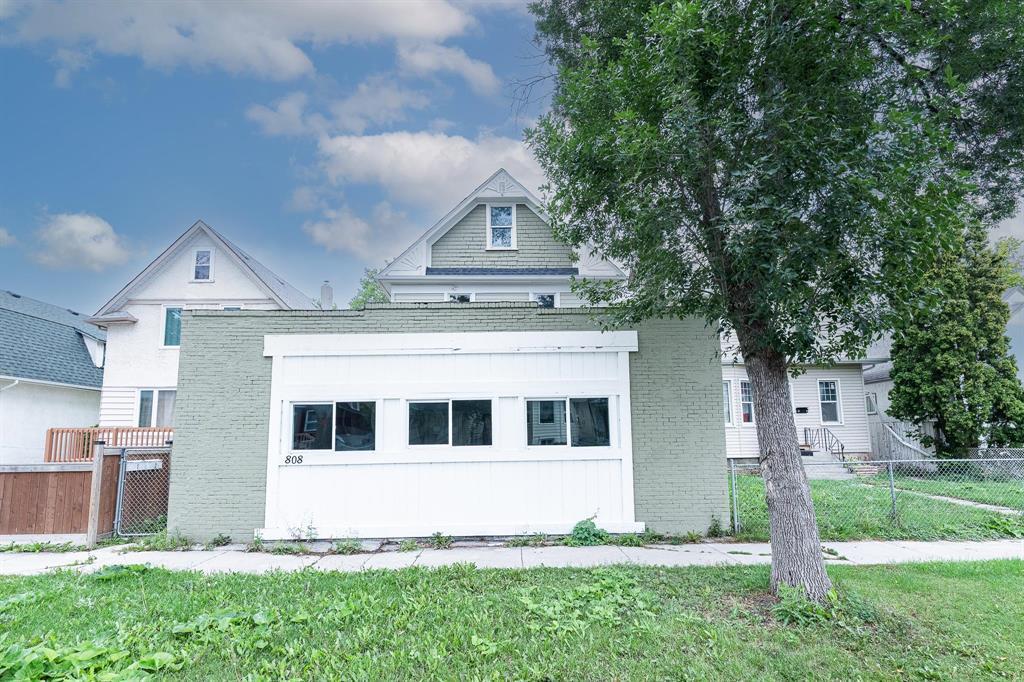 808 Alverstone Street, Winnipeg, Manitoba