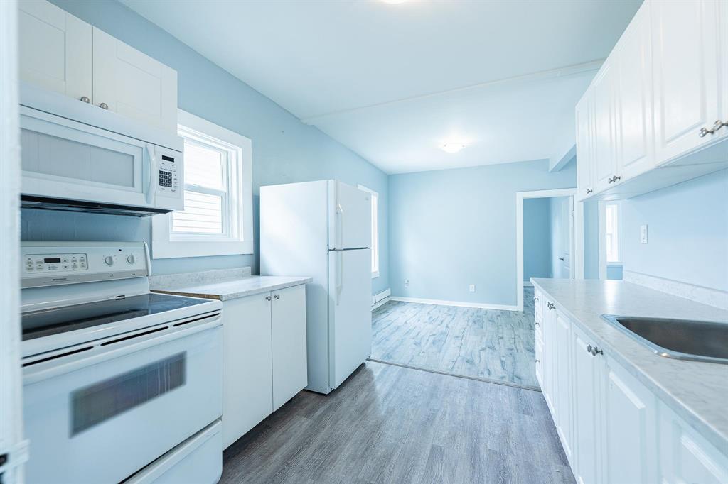 808 Alverstone Street, Winnipeg, Manitoba  R2H 2H2 - Photo 13 - 202520601