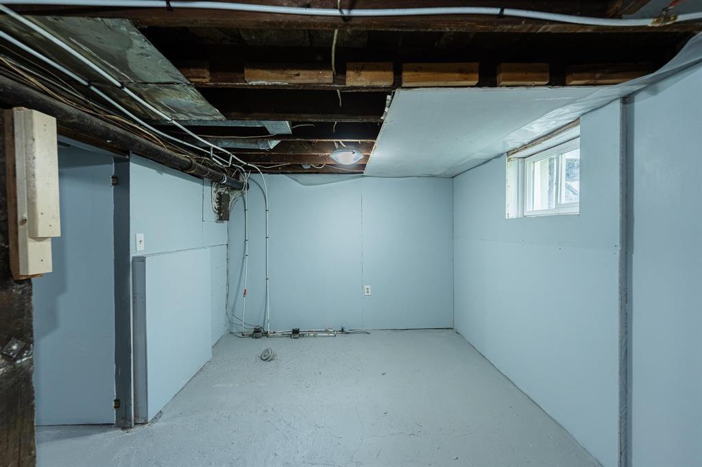 808 Alverstone Street, Winnipeg, Manitoba  R2H 2H2 - Photo 20 - 202520601