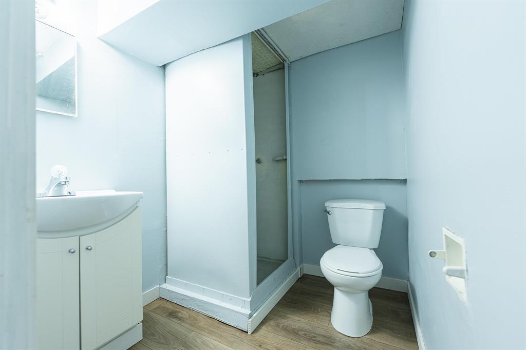 808 Alverstone Street, Winnipeg, Manitoba  R2H 2H2 - Photo 21 - 202520601