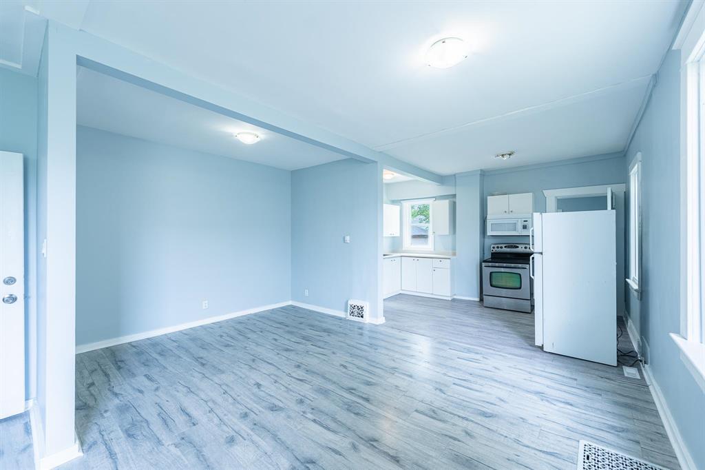 808 Alverstone Street, Winnipeg, Manitoba  R2H 2H2 - Photo 6 - 202520601