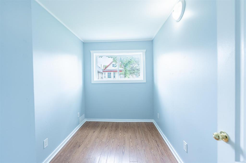 808 Alverstone Street, Winnipeg, Manitoba  R2H 2H2 - Photo 9 - 202520601