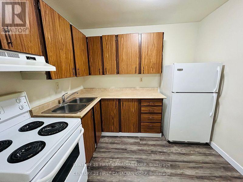 1011 - 573 Mornington Avenue, London East, Ontario  N5Y 4T9 - Photo 4 - X12357609