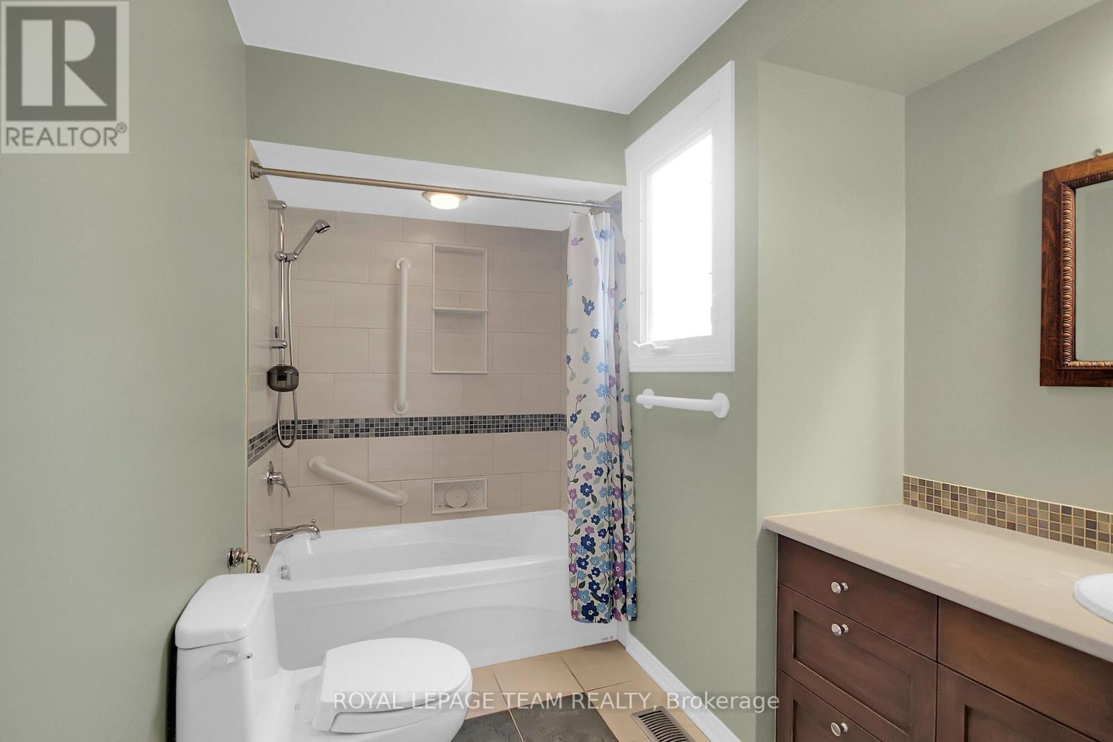 26 Jackson Court, Ottawa, Ontario  K2K 1B7 - Photo 32 - X12357624