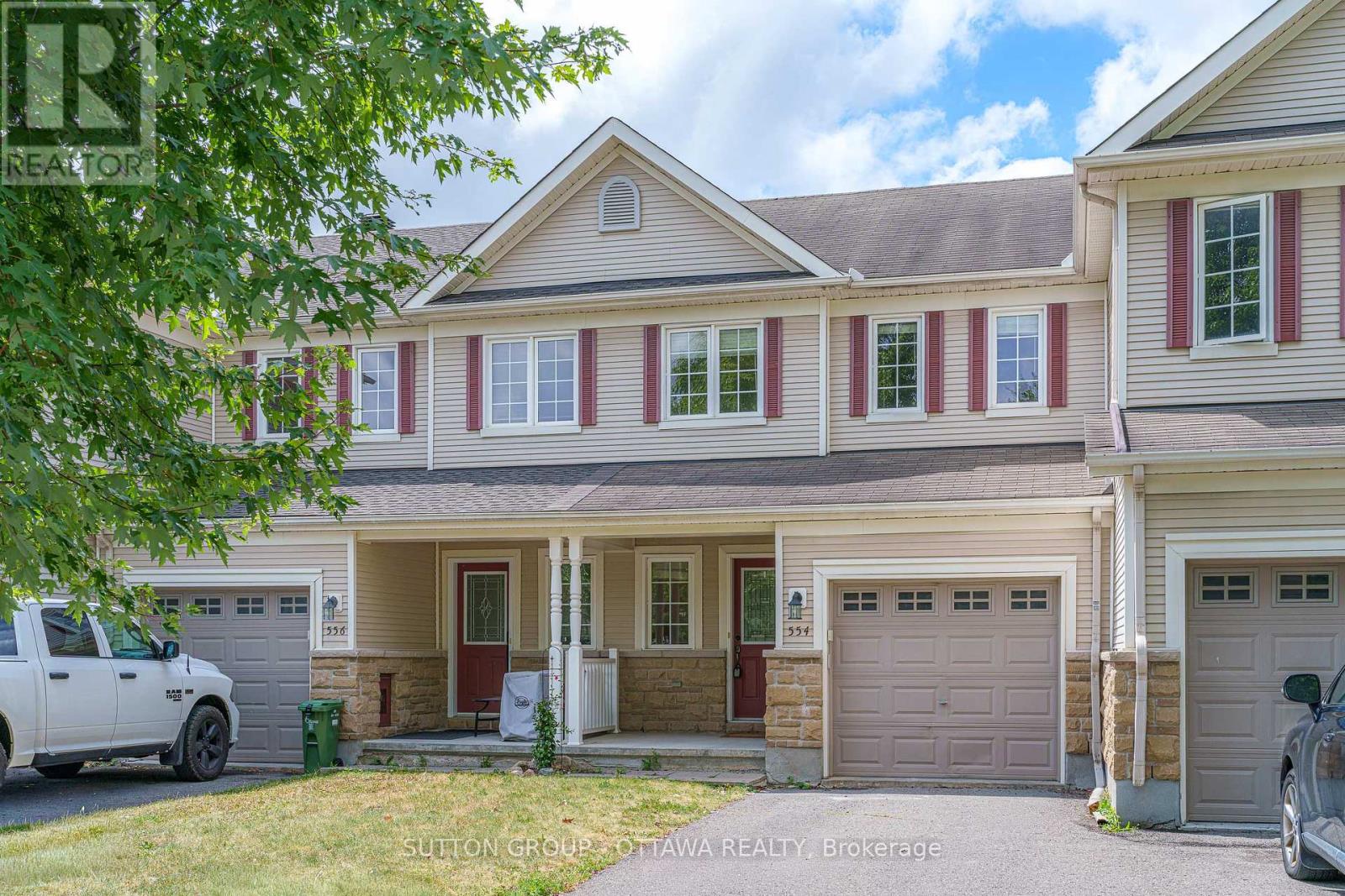 554 ASHBOURNE CRESCENT, Ottawa, Ontario