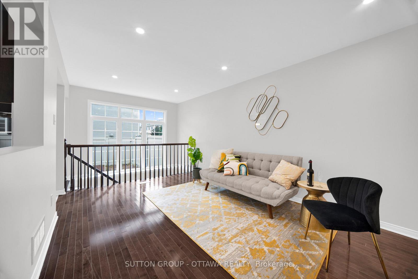 554 Ashbourne Crescent, Ottawa, Ontario  K2J 0P6 - Photo 4 - X12357675