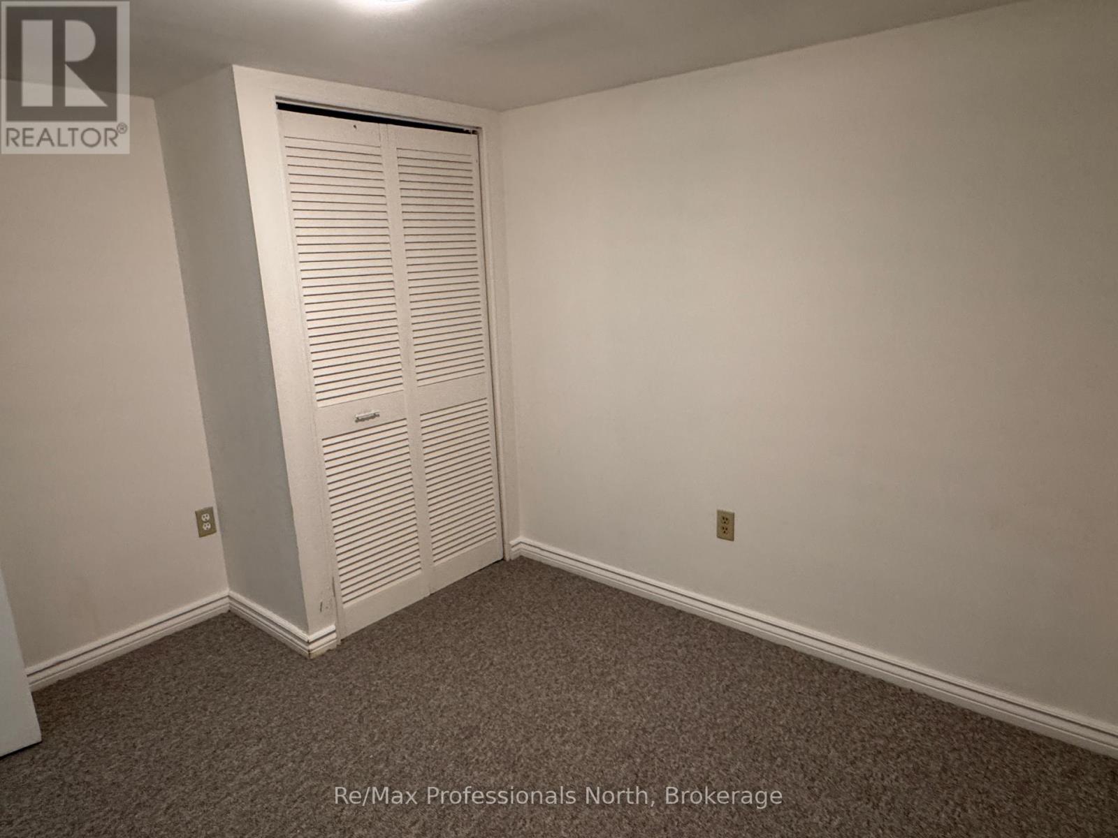 261 Hotchkiss Street, Gravenhurst (Muskoka (S)), Ontario  P1P 1H7 - Photo 26 - X12355827