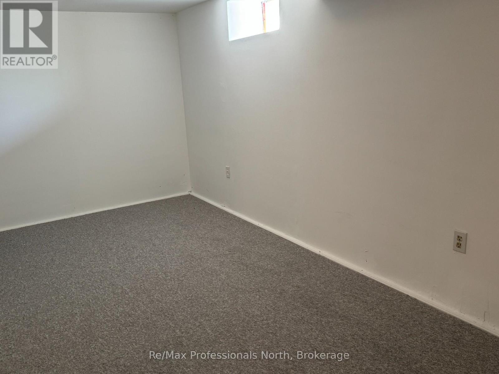 261 Hotchkiss Street, Gravenhurst (Muskoka (S)), Ontario  P1P 1H7 - Photo 27 - X12355827