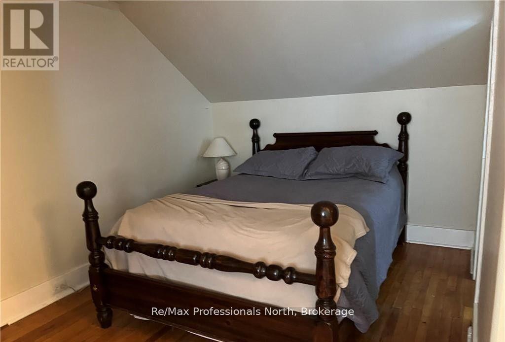 261 Hotchkiss Street, Gravenhurst (Muskoka (S)), Ontario  P1P 1H7 - Photo 14 - X12355827