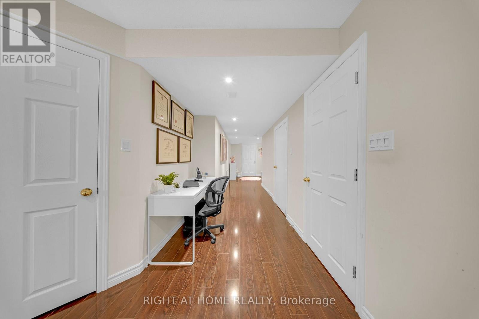 51 Lorenzo Circle, Brampton, Ontario  L6R 3N4 - Photo 32 - W12357554