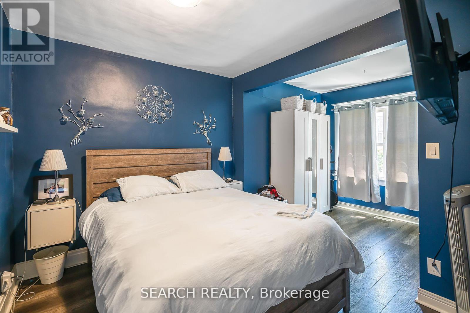 15 Delaware Street, St. Catharines, Ontario  L2M 5L9 - Photo 7 - X12357558